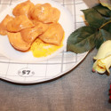 ricetta-ravioli-rossi-ripieni-crescenza-e-salmone