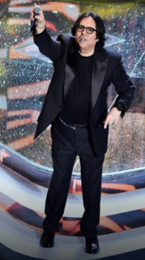 outfit finale sanremo 2016 renato zero foto