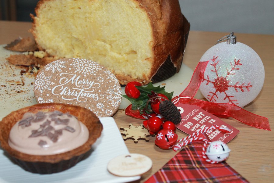 Ricetta waffle di panettone ripieni Ricetta waffle di panettone ripieni