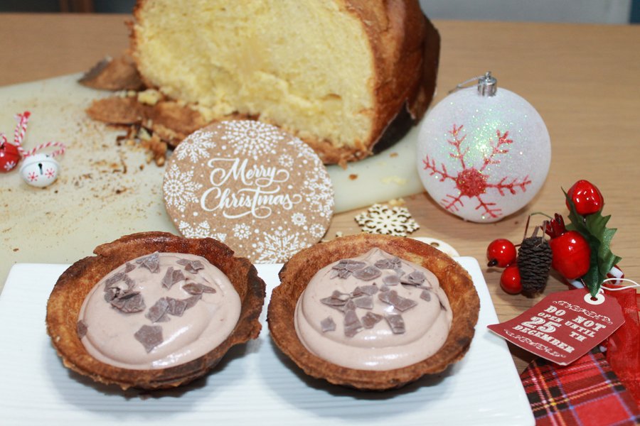 Ricetta waffle di panettone ripieni